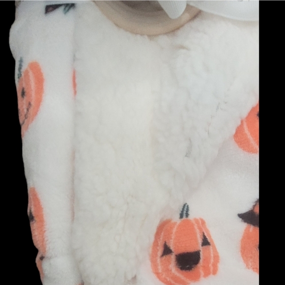 Modern Baby Reversible Snuggle Blanket with Rattle - Picture 6 of 9